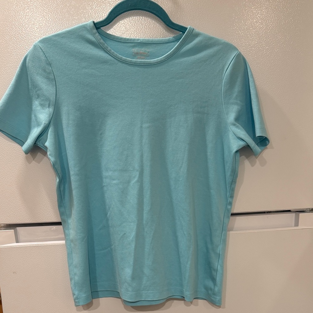 L.L. Bean Short Sleeved T M